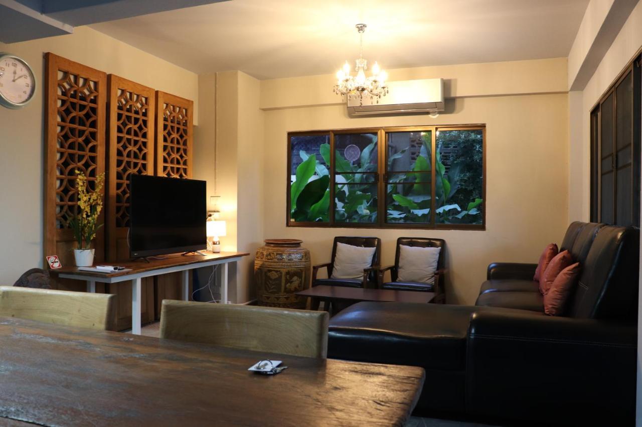 דירות צ'יאנג מאי 8Th House @ Center Of Chiangmai Old Town מראה חיצוני תמונה